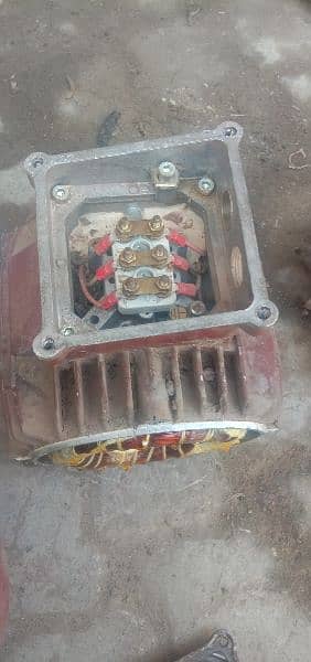 موٹر 2ھارس  پاور 4