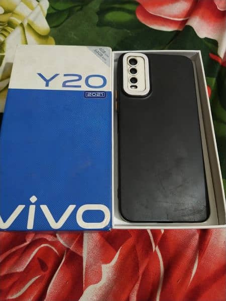 vivo y20 accessories in box