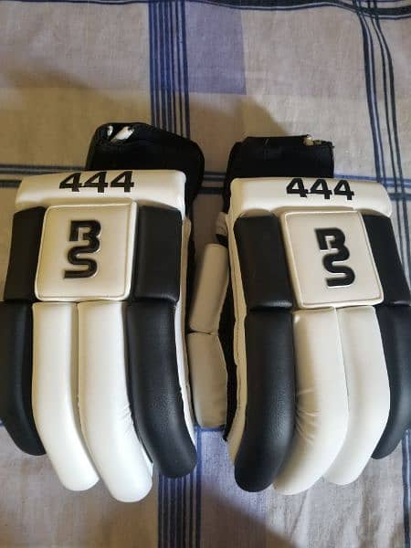 Left Hand Brand New Gloves 0