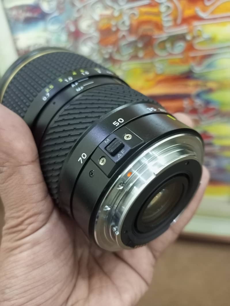 Tokina AT-X Pro 28-70mm f/2.8 Full Frame Autofocus lens for Nikon 1