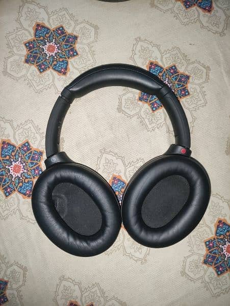 Sony XM4 Headphones Original Airpods Pro Earbuds 1