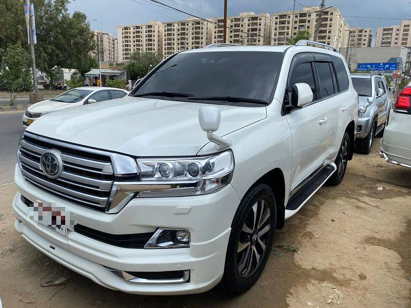 Toyota Land cruiser V8 AX 2015 model 1