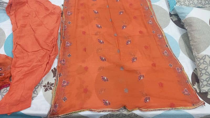 3 piece embroidered suits(0333-5220095) 2
