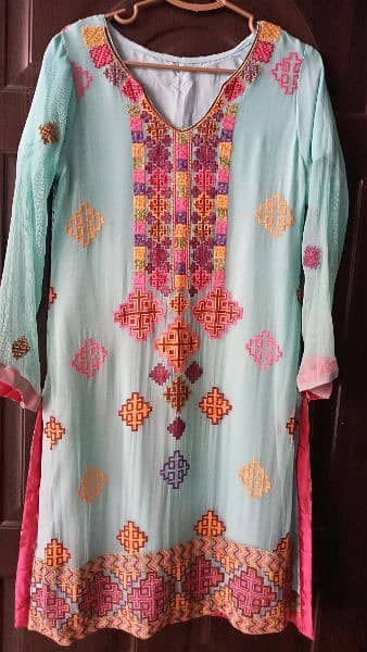 3 piece embroidered suits(0333-5220095) 9