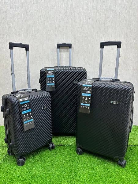 - Travel bags - Suitcase - Trolley bags -Attachi -Safribag 18