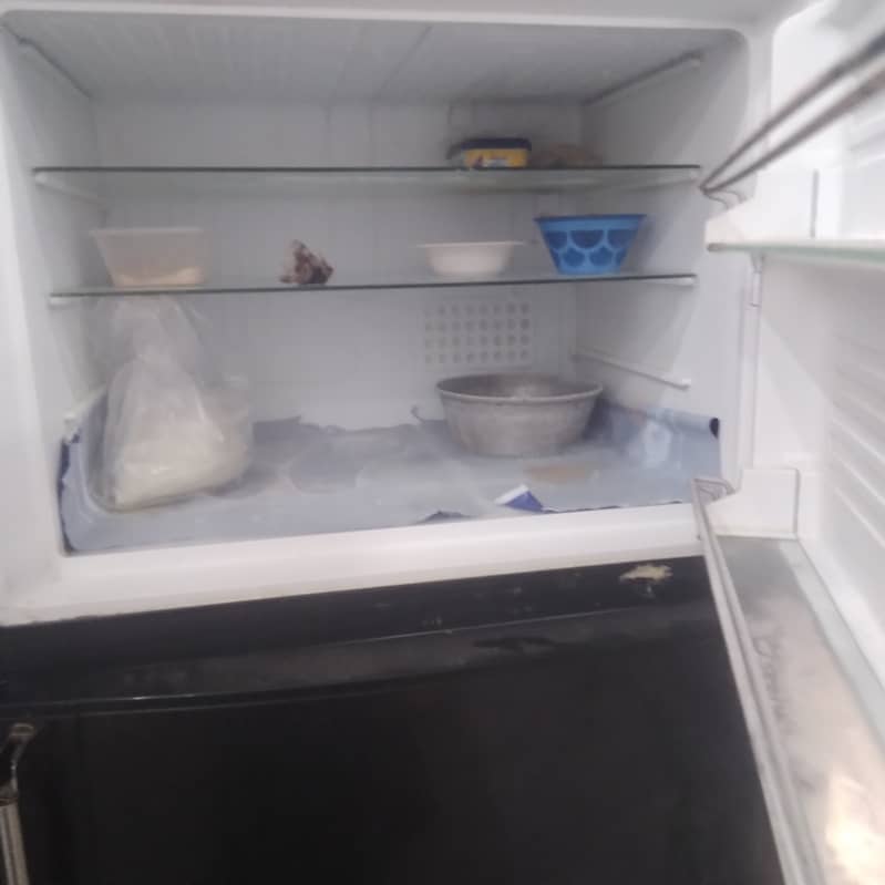 Dawlance full size fridge 3