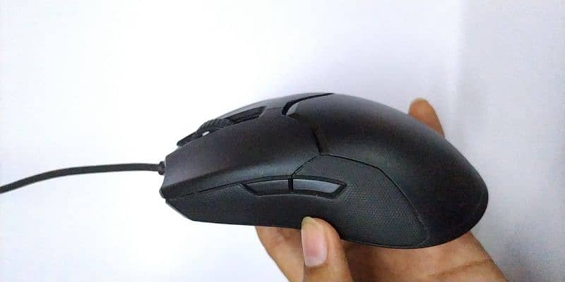 Razer Viper gaming mouse 0