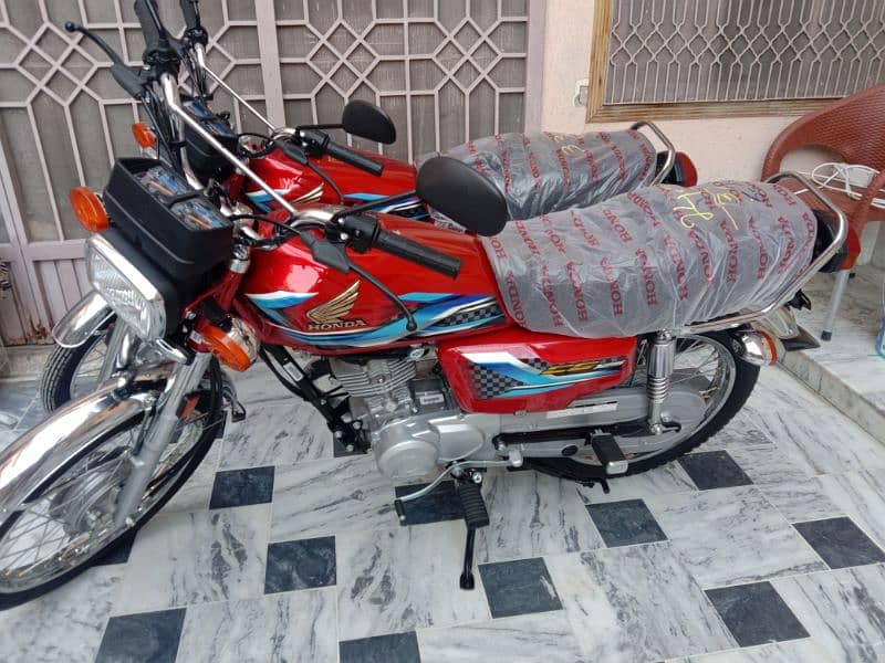 Honda CG 125 (zero meter) 2024 Standard 1078235696