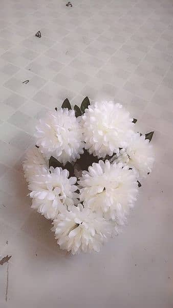 we deal in all kind of artificial important flowers 0