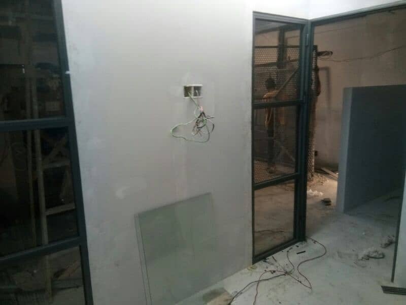 dry wall partition with gypsum sheets 3