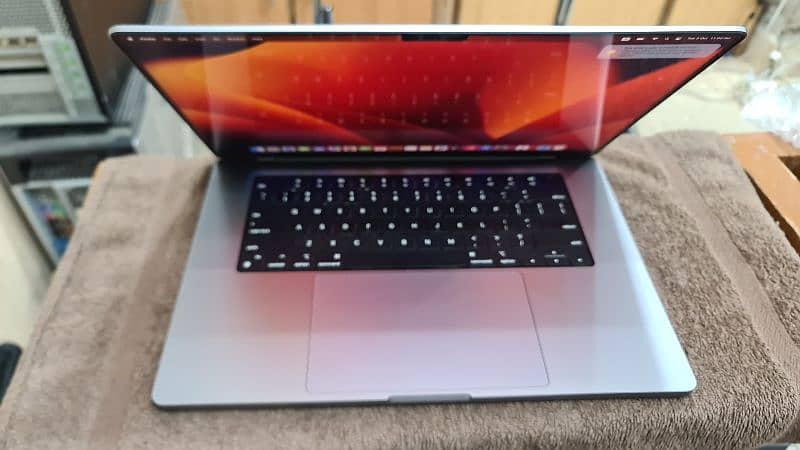 MacBook M1 Pro 2021 16GB 512GB 16 Inch MK183 1