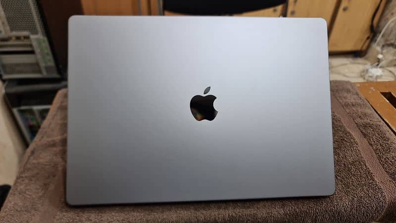 MacBook M1 Pro 2021 16GB 512GB 16 Inch MK183 13