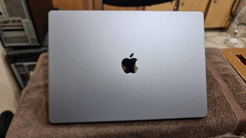 MacBook M1 Pro 2021 16GB 512GB 16 Inch MK183 14