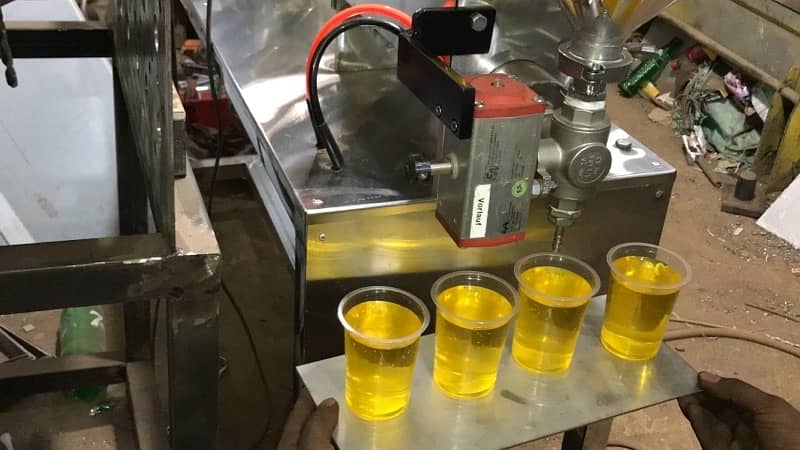 Liquid Filling Machine For Paste Water  Juice Beauty Cream Etc 2