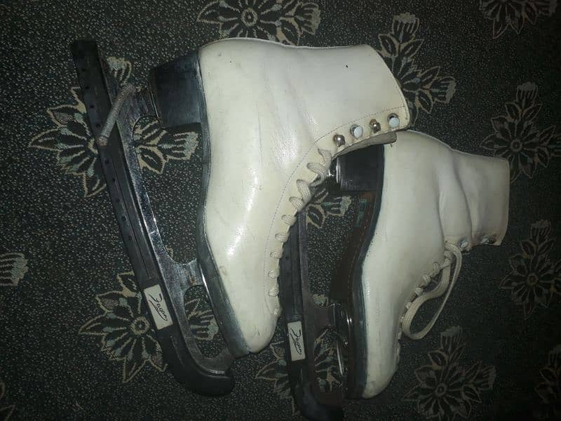 imported ice skating shoes 0