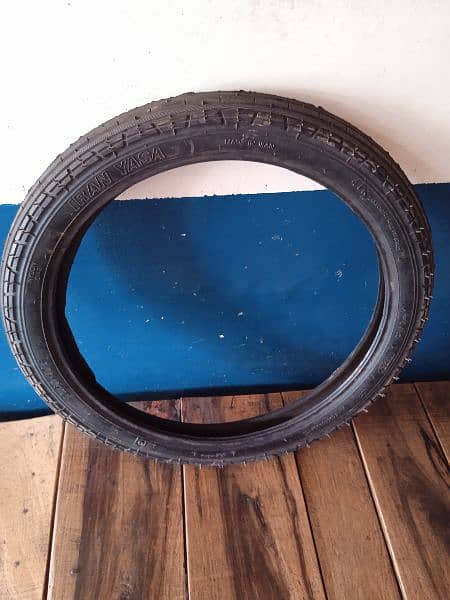 Irani tyre new bilkul 2 tyre hain back or front 4 PR 7