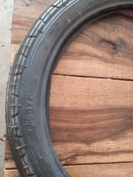 Irani tyre new bilkul 2 tyre hain back or front 4 PR 10