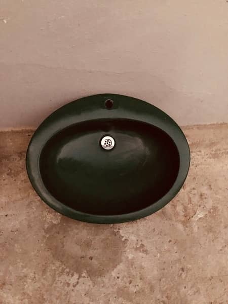 Wash basins, english seats 5