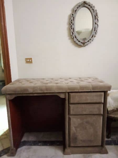 good condition bed 9