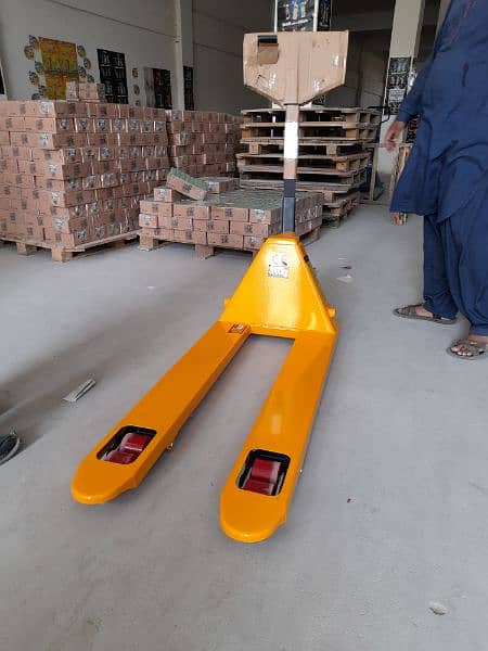 3ton Hand pallet trucks Trolleys Lifters Available For Sale 1