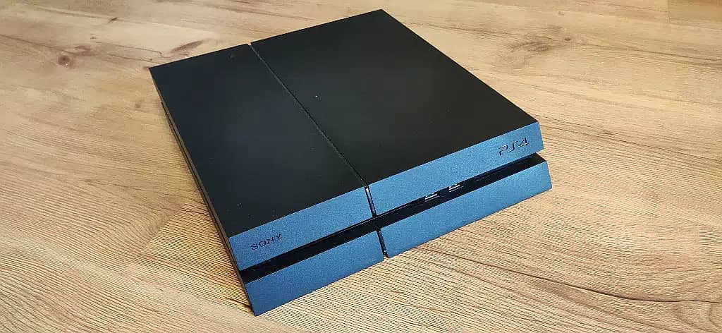 PS4 1200 Series 500GB with (GOWR) 1