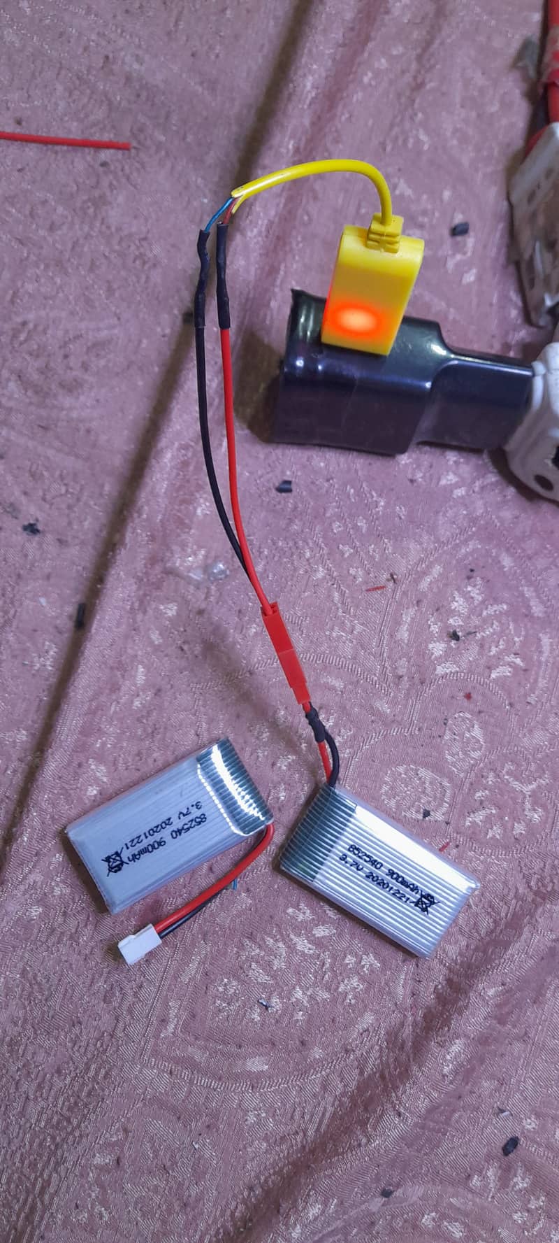 Toy Drone battery and charger 5