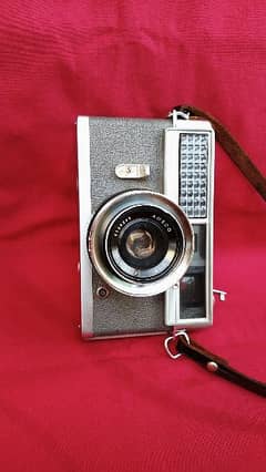 vintage camera 50 Year old Made in japen