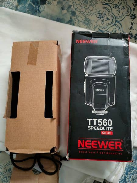 NEEWER TT560 Speedlite Flash Light For DSLR Cameras (Imported) 4