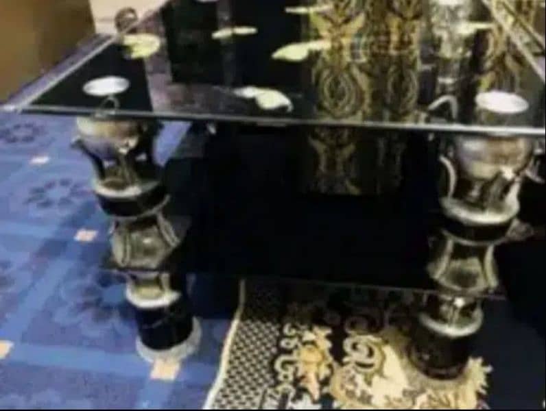 3 Table set good condition 10/10 3