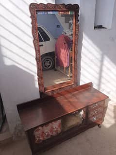 Dressing table & Show case