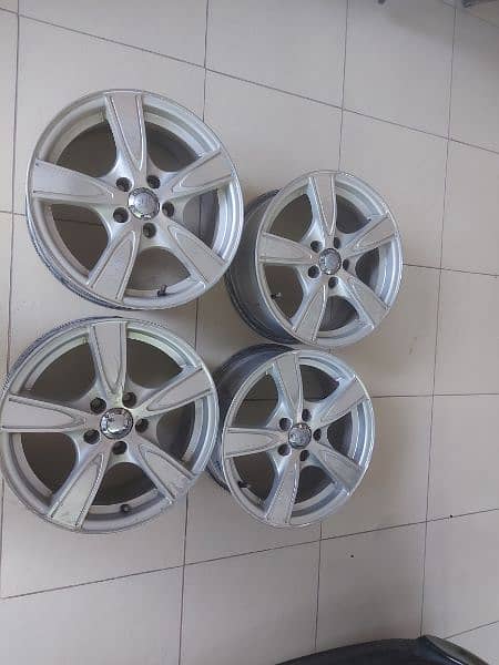 15 INCHES RIMS  ALLOYS COROLLA PRIUS 0321 3636643 7