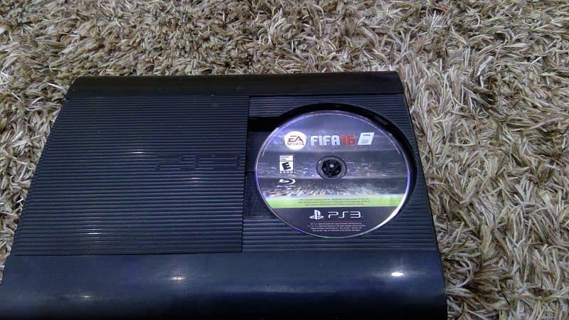 PS3 super slim | Free CD's | 500GB | Imported | original CD's 6