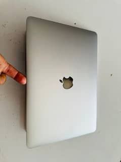 Apple Macbook  Pro 2018  gray 0