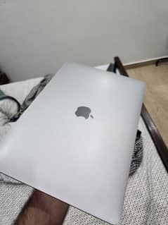 Apple Macbook pro 2019 13" Touchbar