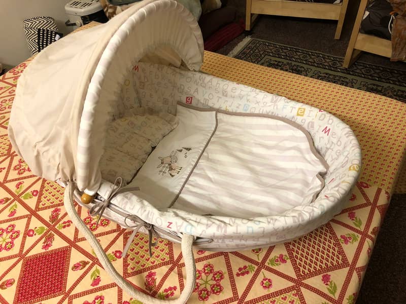 Juniors baby bassinet/ cot 2