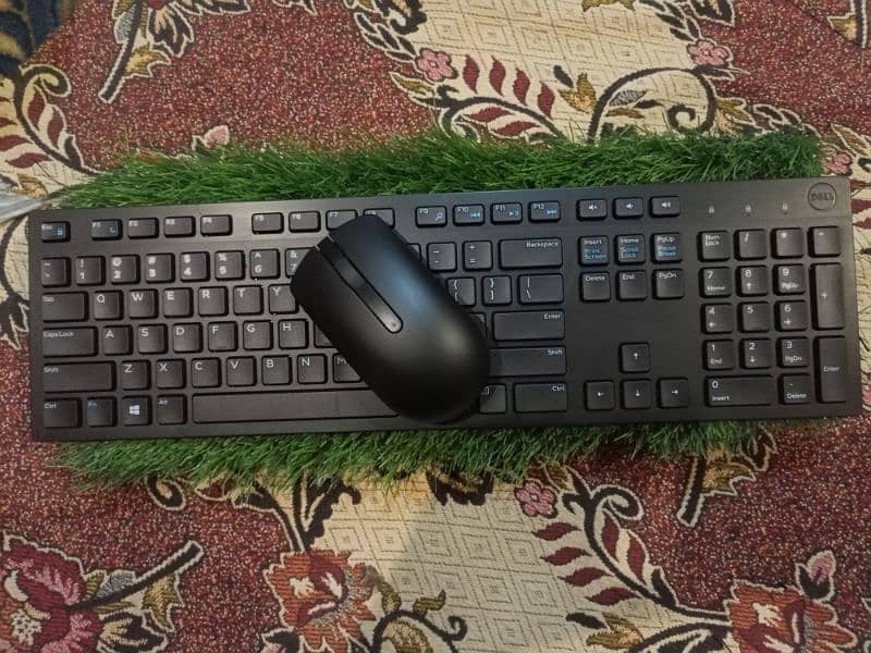 Logitech Wireless Keyboard Mouse Combo & Apple Magic Keyboard Mouse 7