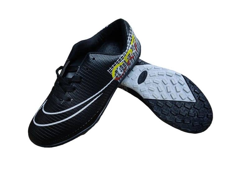 Football Shoes / Grippers / Studs / Sports 4