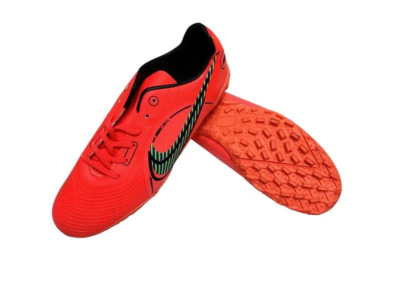 Football Shoes / Grippers / Studs / Sports 9