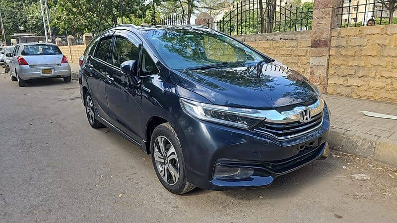 Honda Fit Shuttle Hybrid 2015 GP8 (AWD) 5