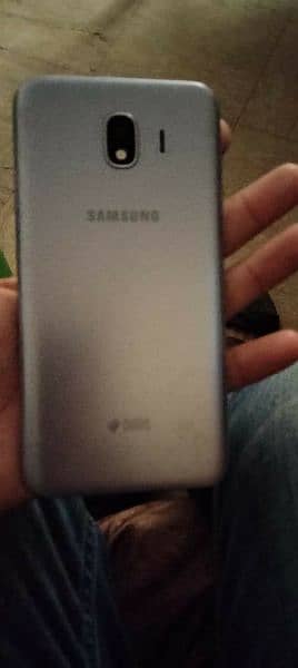 Samsung Galaxy J4 2GB 32GB 10