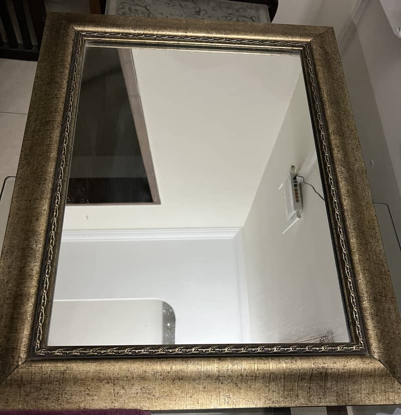 Mirror for sale. 0