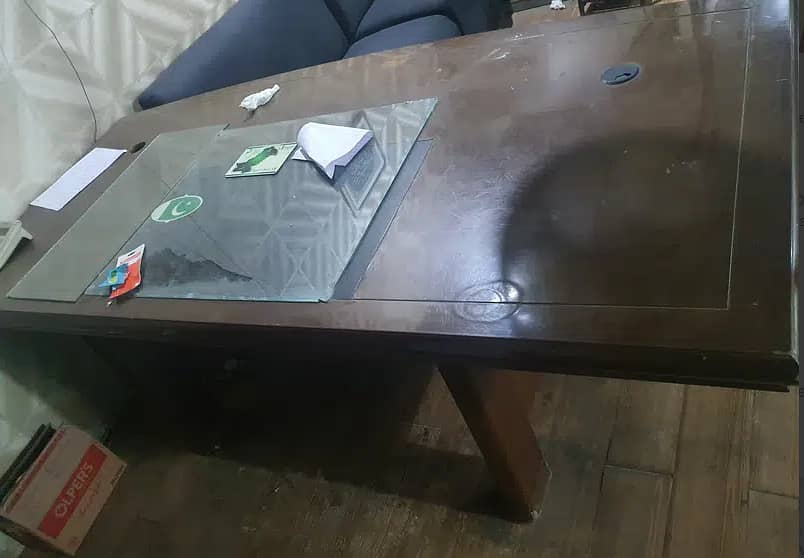 Office Table (old/used) 1