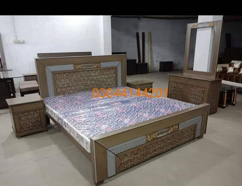 bedset/side table/dressing/double bed 3