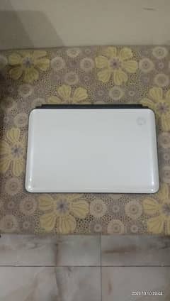 HP atom 10 inches screen mini laptop