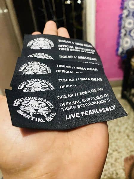 Woven labels woven tag hang tag fabric labels patches clothes tag 3