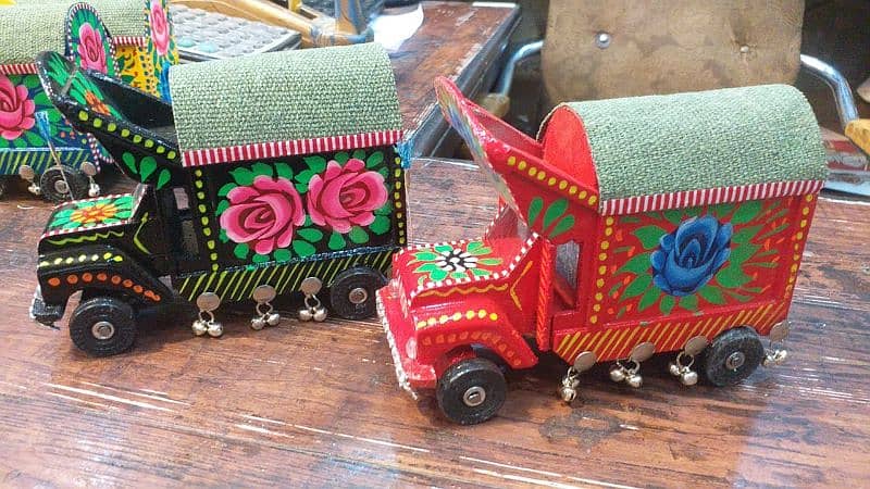 Truck Art Wooden Truck & Rickshaw Models 6