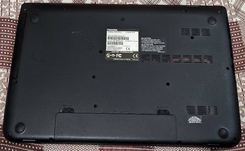 Toshiba Satellite C75D-B7202 Original Parts are Available 3