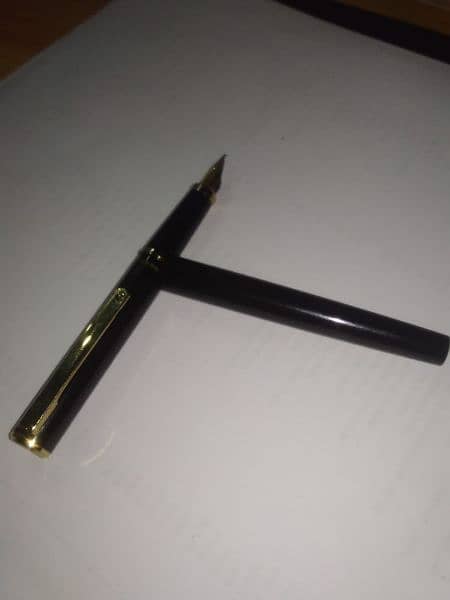 Sheaffer Fountain pen Black with gold tone made in japan 0