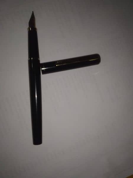 Sheaffer Fountain pen Black with gold tone made in japan 2