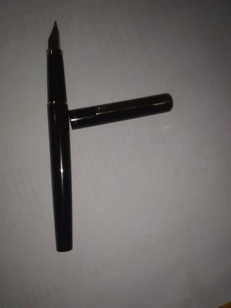 Sheaffer Fountain pen Black with gold tone made in japan 3